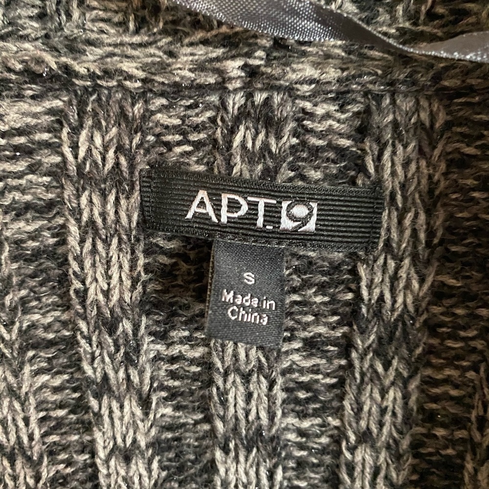 Sweater - Picture 2 of 3